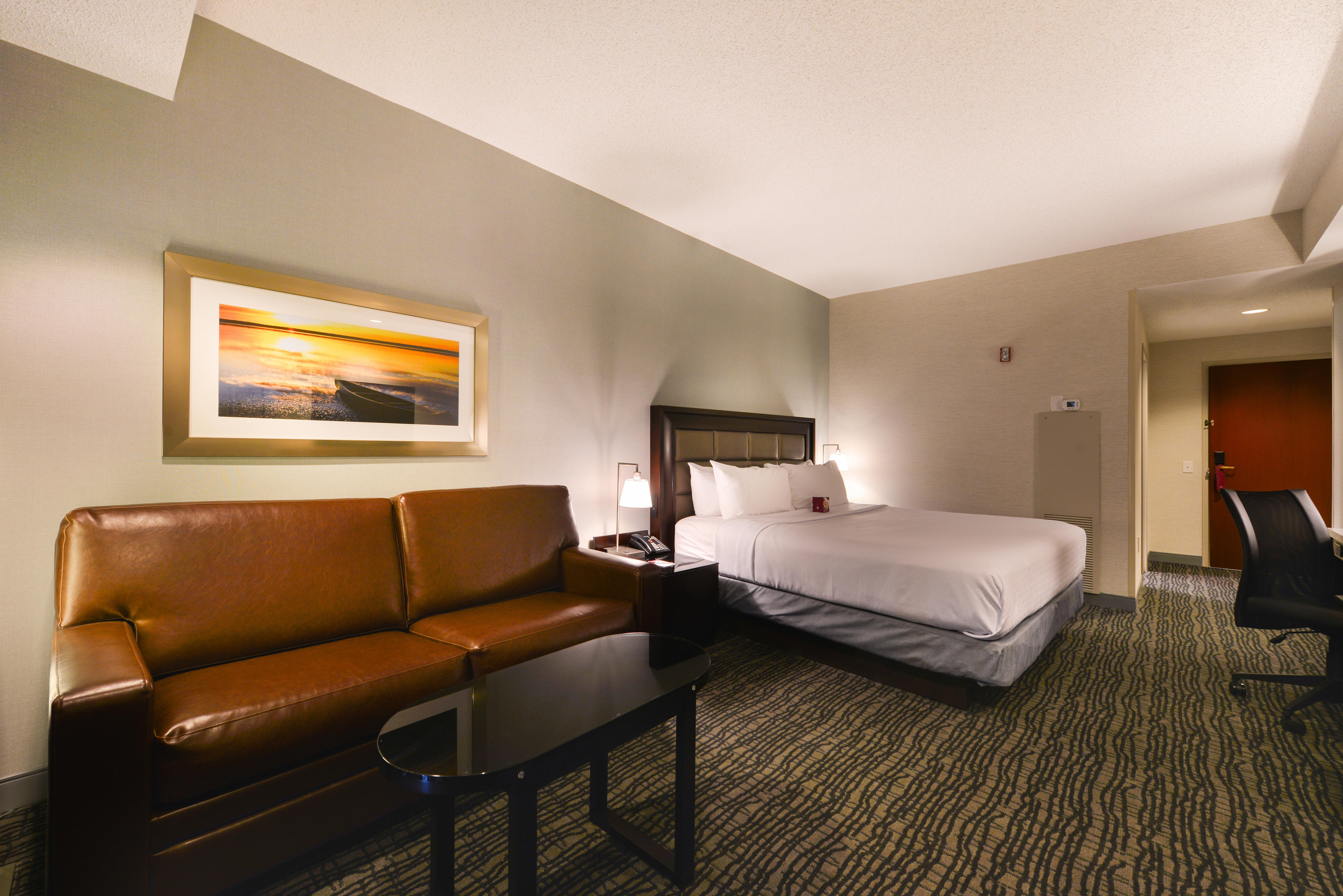 Crowne Plaza Springfield Convention Center By Ihg Hotel Exterior photo